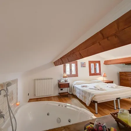 Monte Enrico - Pool And Whirlpool - Happy Villa