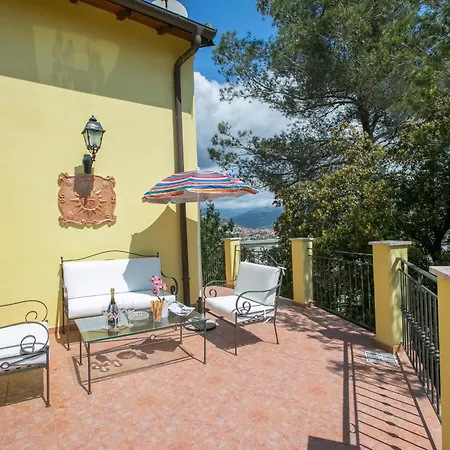 Monte Enrico - Pool And Whirlpool - Happy Villa Camporosso (Liguria)
