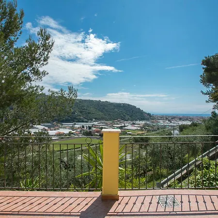 Villa Monte Enrico - Pool And Whirlpool - Happy