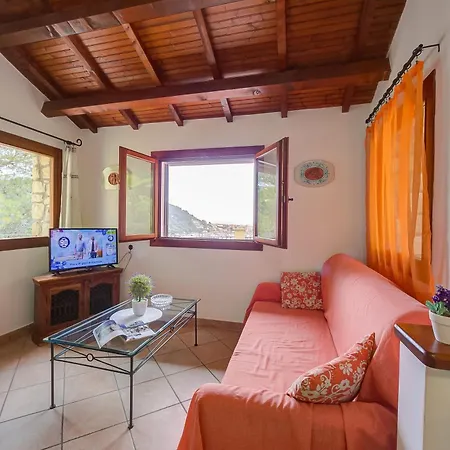 Monte Enrico - Pool And Whirlpool - Happy Villa Camporosso (Liguria)