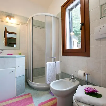 Monte Enrico - Pool And Whirlpool - Happy Villa *